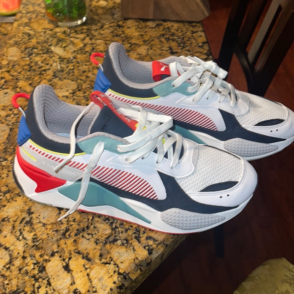 Brand new, pumas RSX